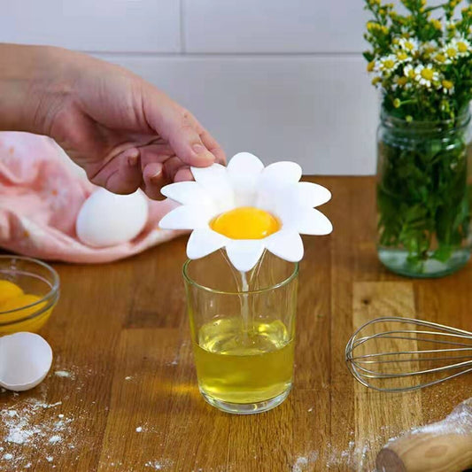 Egg White Separator – Quick & Clean Yolk Separator Kitchen Tool