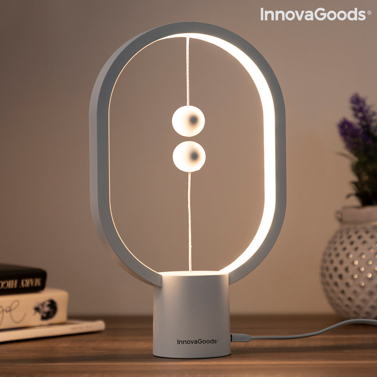 Balance Magnetic Table Lamp